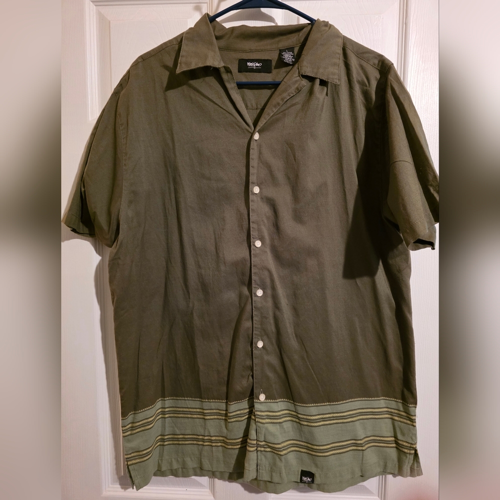 Mossimo Men's Olive Casual Button-Down Shirt